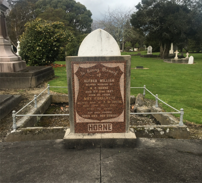 Picture of MAKARAKA cemetery, block MKB, plot 671.