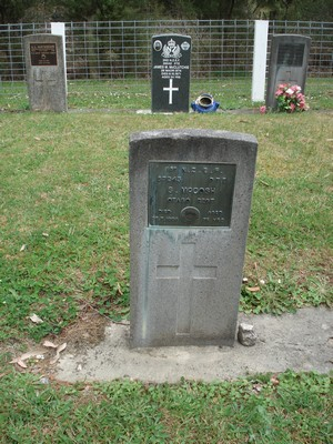 Picture of Ruatoria cemetery, block RUARS, plot 6.