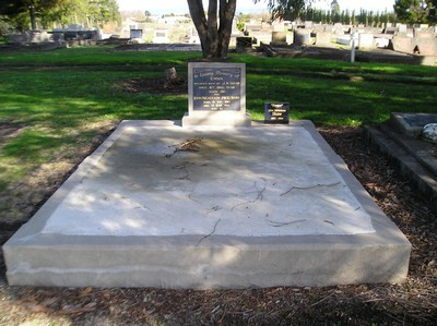 Picture of TARUHERU cemetery, block 10, plot 87.