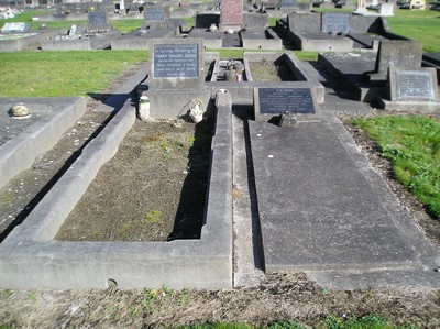 Picture of Taruheru cemetery, block 11, plot 54.