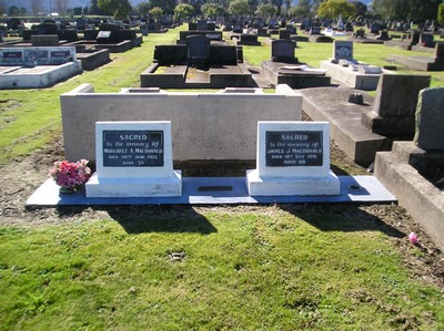 Picture of TARUHERU cemetery, block 13, plot 153.