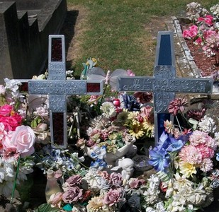 Picture of Taruheru cemetery, block 15, plot 1B.