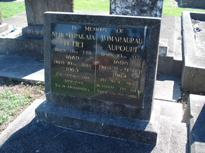 Picture of Taruheru cemetery, block 15, plot 42B.