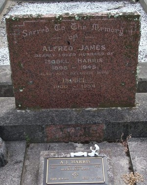 Picture of TARUHERU cemetery, block 18, plot 48.