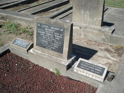 Picture of Taruheru cemetery, block 18, plot 6B.