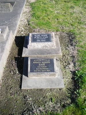 Picture of Taruheru cemetery, block 19, plot 6.