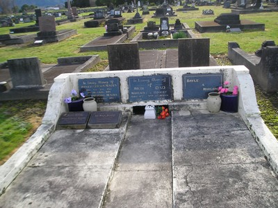 Picture of TARUHERU cemetery, block 1, plot 51.