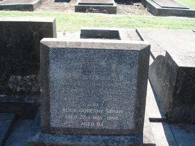 Picture of Taruheru cemetery, block 20, plot 127.