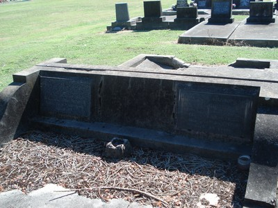 Picture of TARUHERU cemetery, block 20, plot 164.