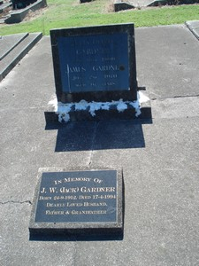 Picture of Taruheru cemetery, block 21, plot 26.