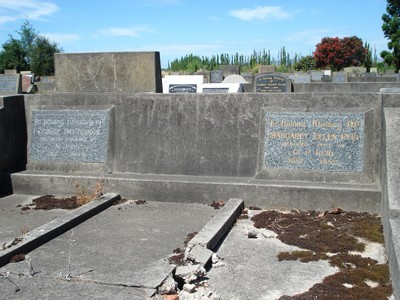 Picture of Taruheru cemetery, block 21, plot 307.