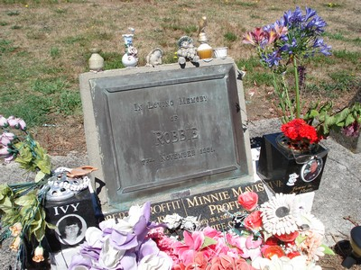 Picture of TARUHERU cemetery, block 22, plot 122.