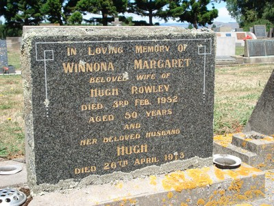 Picture of TARUHERU cemetery, block 22, plot 131.