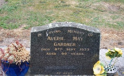 Picture of TARUHERU cemetery, block 22, plot 242.