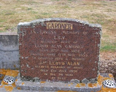 Picture of Taruheru cemetery, block 22, plot 267.