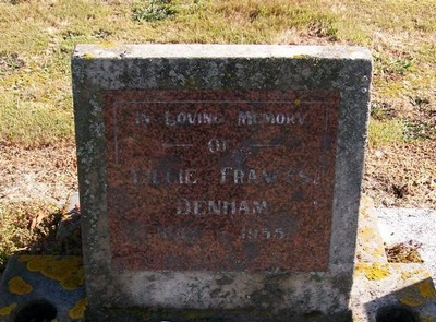 Picture of Taruheru cemetery, block 22, plot 421.