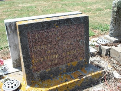 Picture of Taruheru cemetery, block 25, plot 180.