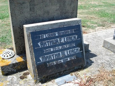 Picture of TARUHERU cemetery, block 25, plot 190.