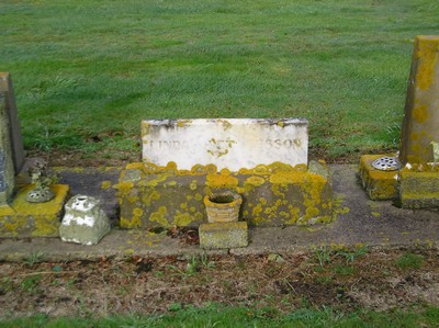 Picture of Taruheru cemetery, block 25, plot 282.