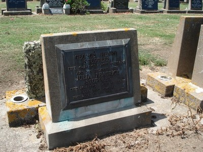 Picture of Taruheru cemetery, block 26, plot 175.