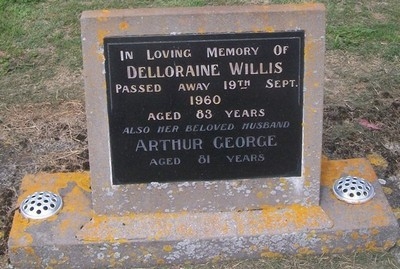 Picture of Taruheru cemetery, block 27, plot 121.