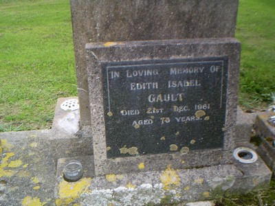 Picture of Taruheru cemetery, block 27, plot 266.