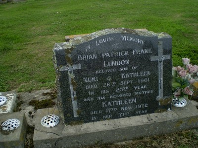 Picture of TARUHERU cemetery, block 27, plot 292.