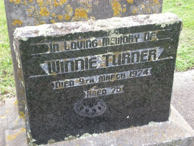 Picture of TARUHERU cemetery, block 30, plot 30.