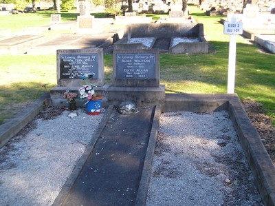 Picture of Taruheru cemetery, block 3, plot 31.