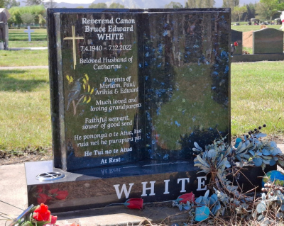 Picture of TARUHERU cemetery, block 43, plot 31.