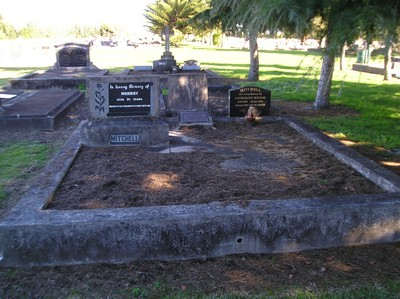Picture of Taruheru cemetery, block 4, plot 25.