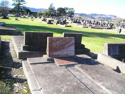 Picture of Taruheru cemetery, block 4, plot 62.