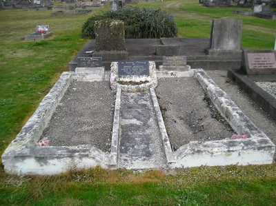 Picture of Taruheru cemetery, block 5, plot 60.