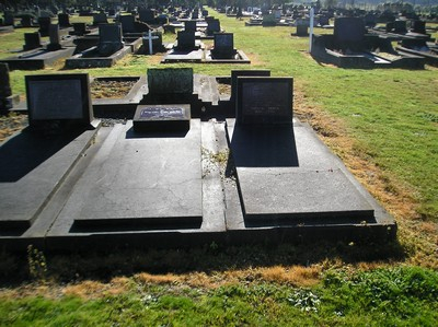 Picture of Taruheru cemetery, block 8, plot 65C.