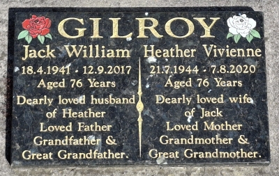 Picture of TARUHERU cemetery, block N, plot 422.