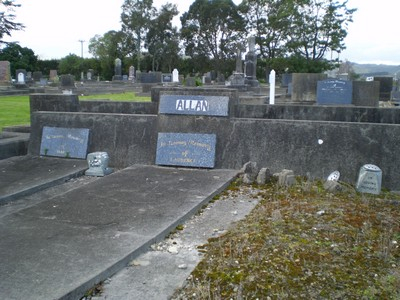 Picture of Taruheru cemetery, block R, plot 47.