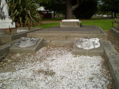 Picture of TARUHERU cemetery, block SEC1, plot 217.