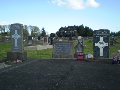 Picture of Taruheru cemetery, block SEC1, plot 392.