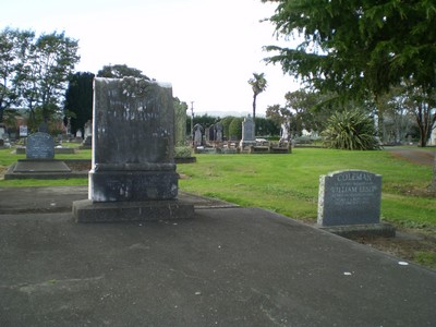 Picture of Taruheru cemetery, block SEC1, plot 405.