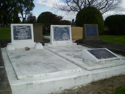 Picture of Taruheru cemetery, block SEC1, plot 422B.