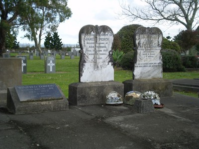 Picture of TARUHERU cemetery, block SEC1, plot 423.