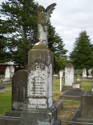 Picture of TARUHERU cemetery, block SEC1, plot 78.