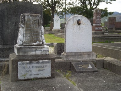 Picture of Taruheru cemetery, block SEC3, plot 1071.