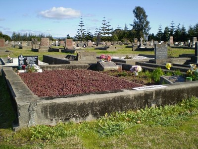 Picture of Taruheru cemetery, block SEC3, plot 1100.