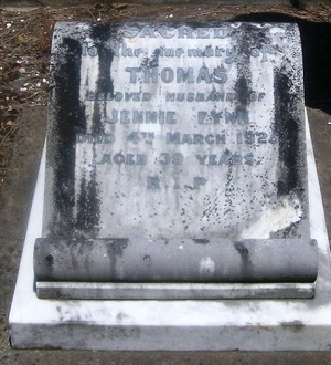 Picture of Taruheru cemetery, block SEC3, plot 902.