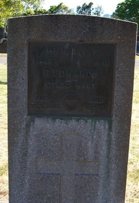 Picture of TARUHERU cemetery, block S, plot 107.