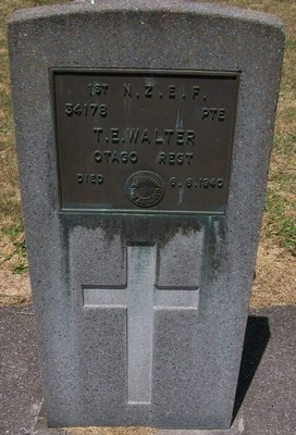 Picture of TARUHERU cemetery, block S, plot 123.