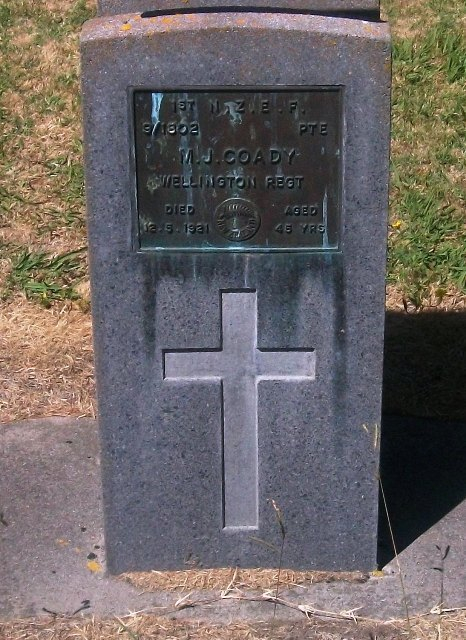 Picture of TARUHERU cemetery, block S, plot 7.