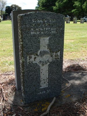 Picture of TARUHERU cemetery, block S, plot 73.