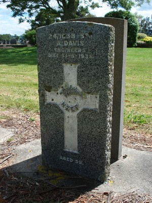 Picture of Taruheru cemetery, block S, plot 76.